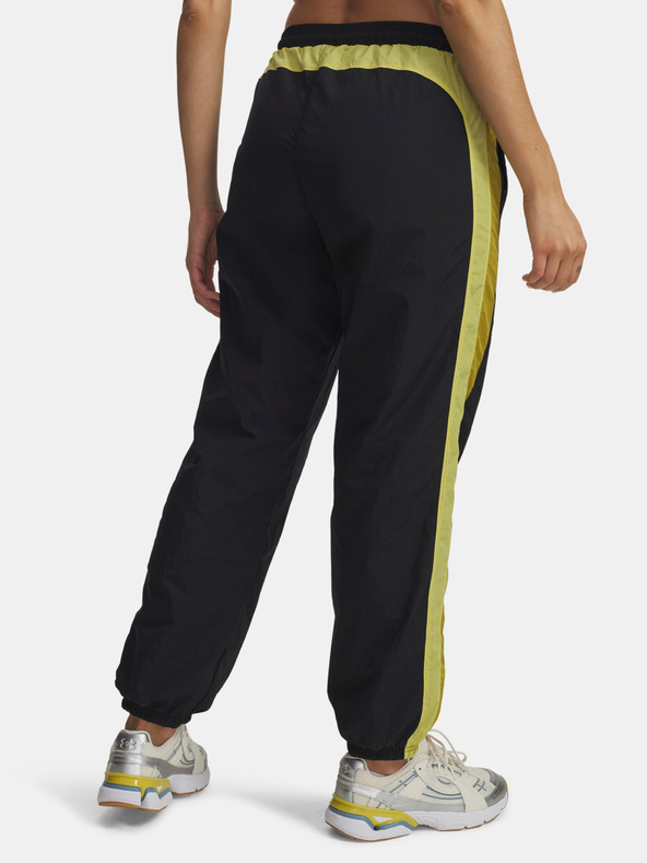 Under Armour Дамски спортни панталони Under Armour UA Icon Crinkle Pant-BLK