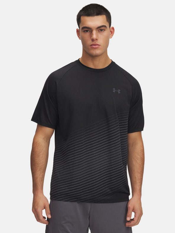Under Armour Мъжка тениска Under Armour UA Tech Fade SS-BLK