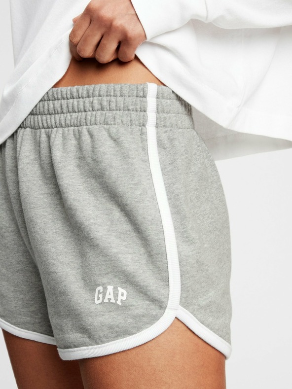 GAP Къси панталони GAP лого