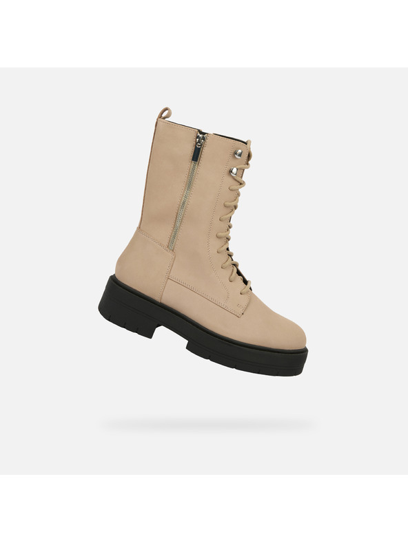 Geox Бежови дамски боти Geox Spherica EC7