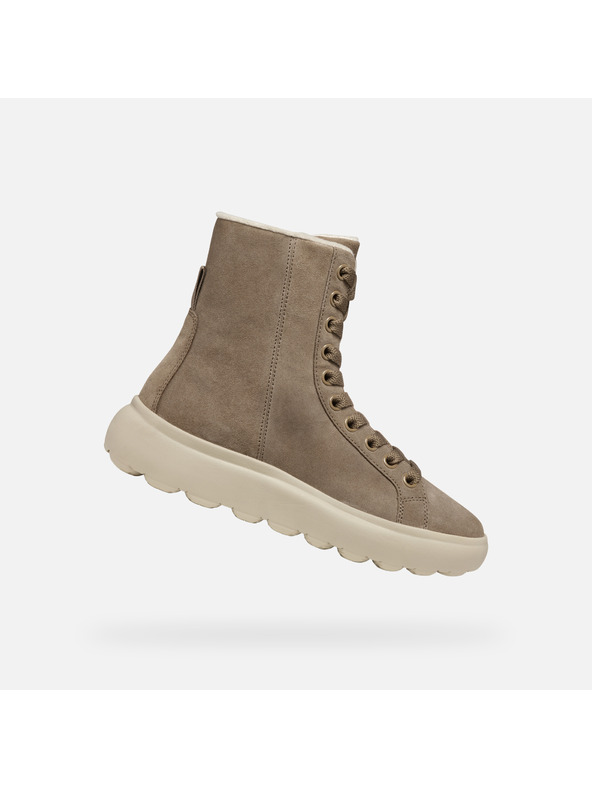 Geox Бежови дамски анкъл обувки Geox Spherica EC4.1