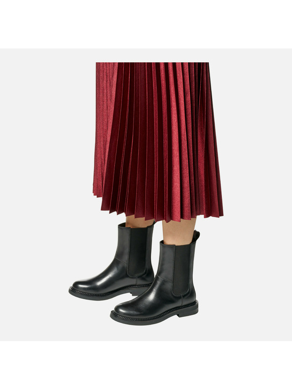 Geox Черни дамски обувки за глезена Geox Serilda