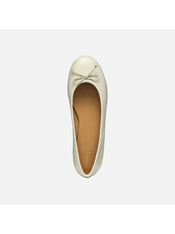 Geox Кремави дамски балеринки Geox Palmaria