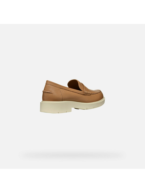 Geox Бежови дамски мокасини Geox Spherica EC1