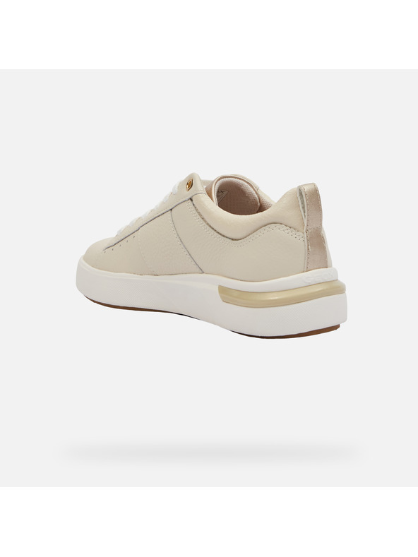 Geox Кремави дамски маратонки Geox Dalyla