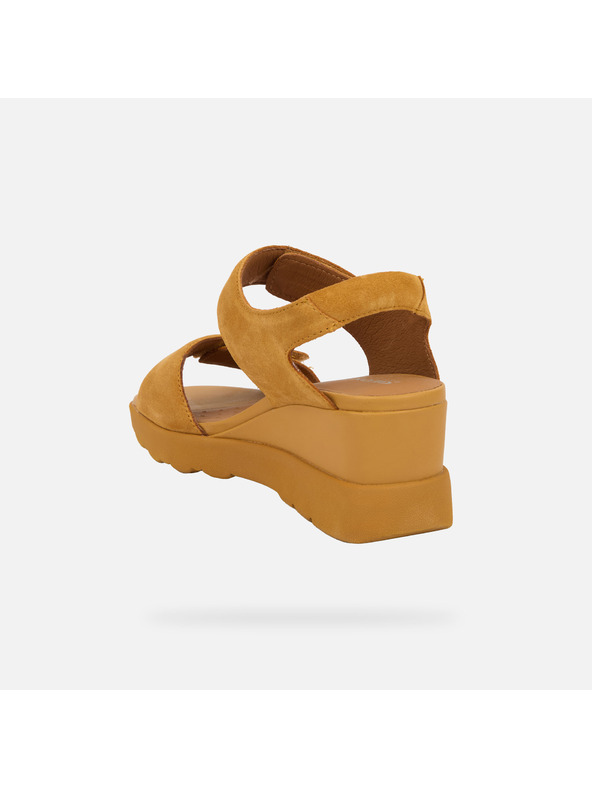 Geox Жълти дамски обувки на клин Geox Spherica EC6