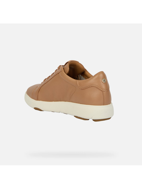 Geox Бежови дамски маратонки Geox Nebula 2.0 C