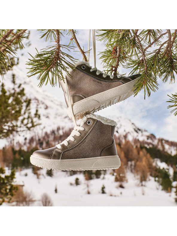 Geox Бежова момичешка членкова обувка Geox Theleven Girl B AB