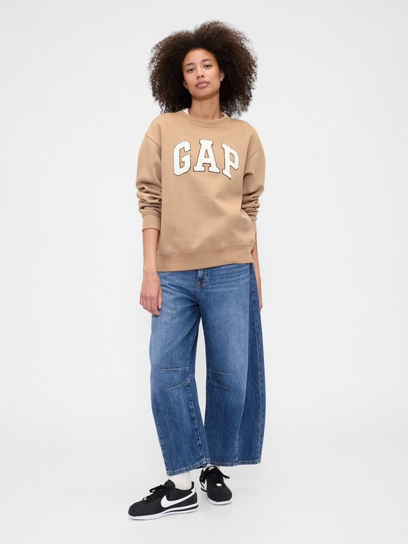 GAP Овърсайз суитчър с логото на GAP