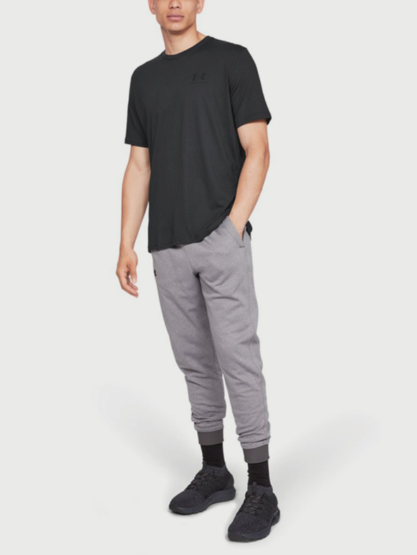 Under Armour Мъжка тениска Under Armour Sportstyle Left Chest Ss