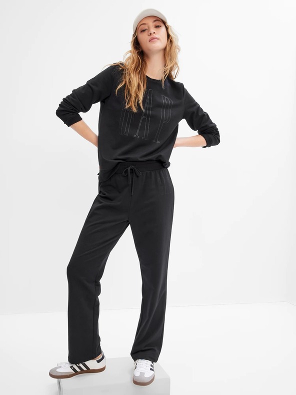 GAP Спортни панталони straight с лого GAP