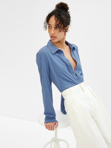 GAP Риза от мек плетен плат GAP