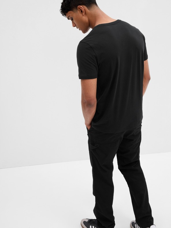 GAP Тениска с V-образно деколте GAP