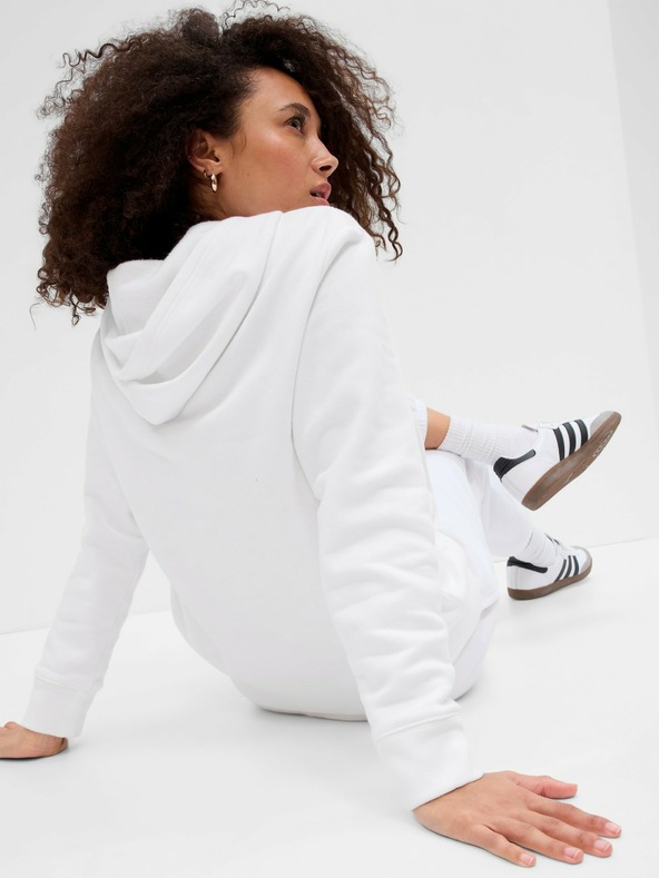 GAP Суитшърт с логото на GAP