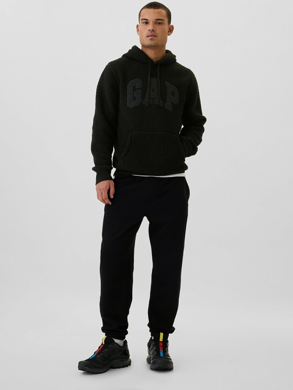 GAP Суитшърт от шерпа с логото на GAP