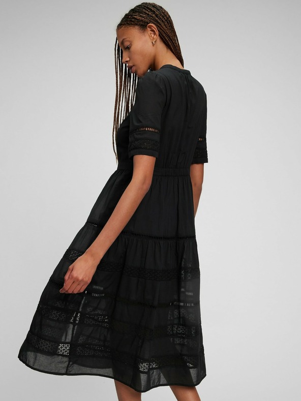 GAP Дантелени рокли с дължина за средата на прасеца GAP