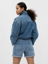 GAP Дънкови къси панталони girlfriend mid rise GAP