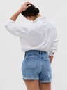 GAP Дънкови къси панталони girlfriend mid rise GAP