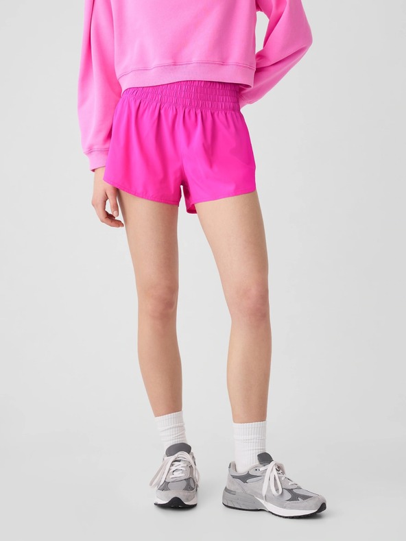 GAP Спортни бягащи шорти GapFit 3" Mid Rise Runaround GAP