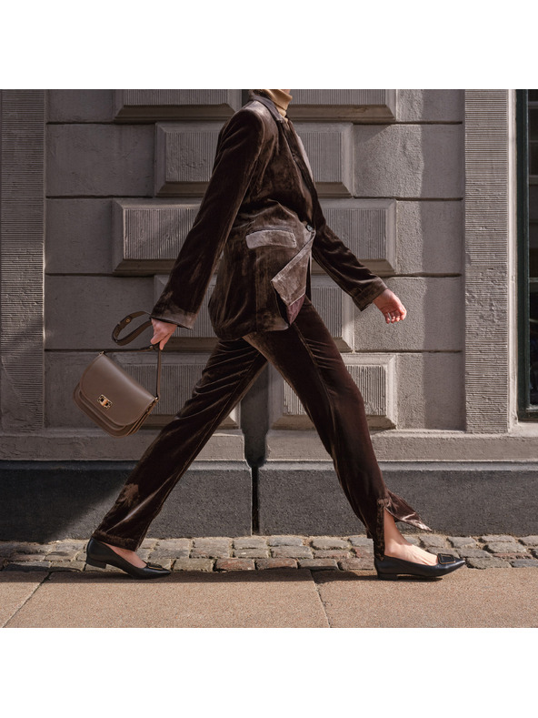 Geox Черни дамски балерини Geox Charyssa