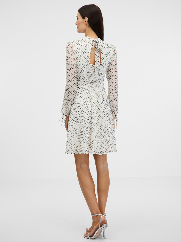 Orsay Кремава дамска рокля до коляното ORSAY