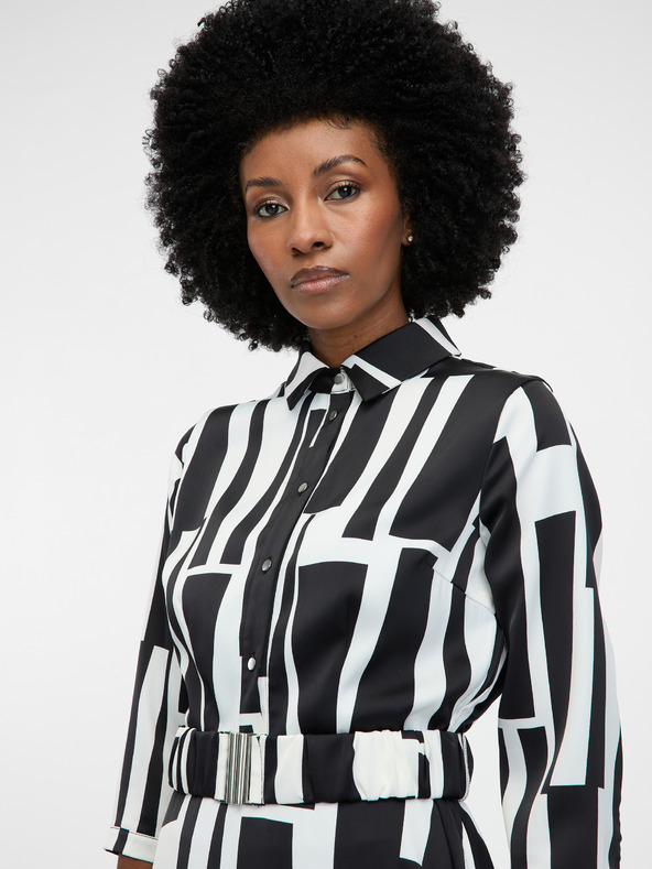 Orsay Черна дамска шарена рокля с дължина до коляното ORSAY