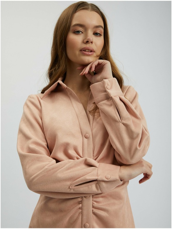 Orsay Светлорозова дамска рокля о тялото от велур ORSAY