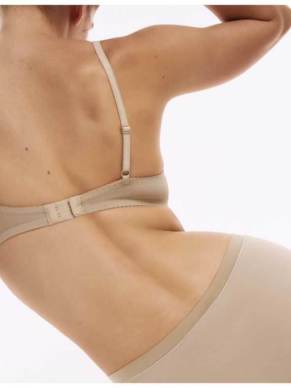 Marks & Spencer Бежов дамски дантелен сутиен Marks & Spencer