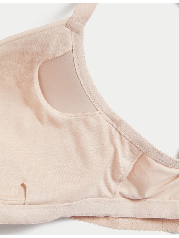 Marks & Spencer Сутиен Smooth Body Soft™ с подплънки и пълни чашки, размер. F-H Marks & Spencer Бежов