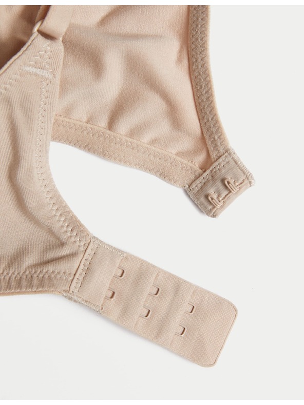 Marks & Spencer Комплект от три дамски сутиена с подплънки в бежово, бяло и черно Marks & Spencer