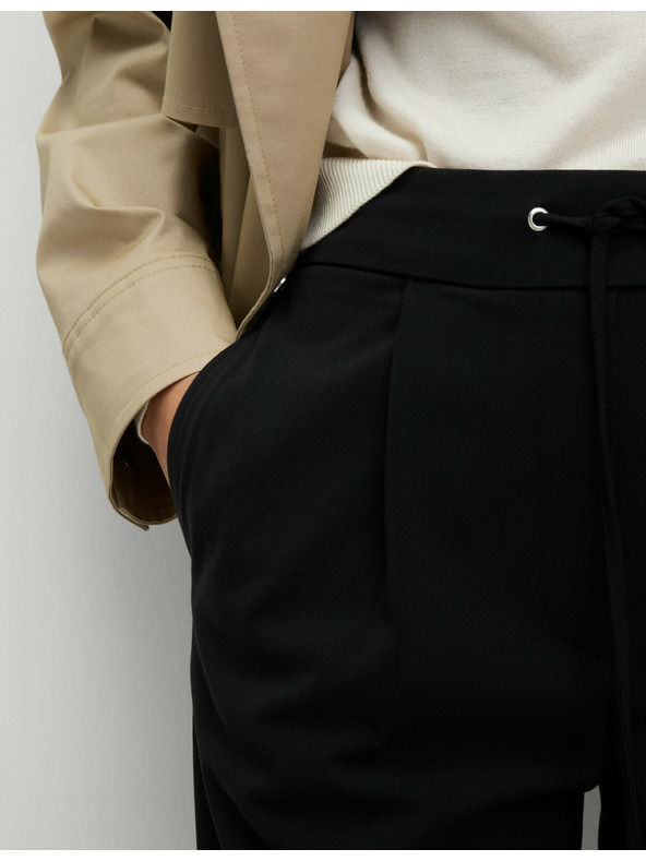 Marks & Spencer Леко заострени панталони до глезена с връзки Marks & Spencer черни