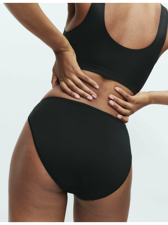 Marks & Spencer Комплект от 5 бр. леко пристягащи гащички от микрофибър с висока талия без видим подгъв, 5 бр. в опаковка Marks & Spencer черни