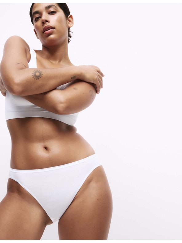 Marks & Spencer Комплект от пет бели дамски панталона Marks & Spencer