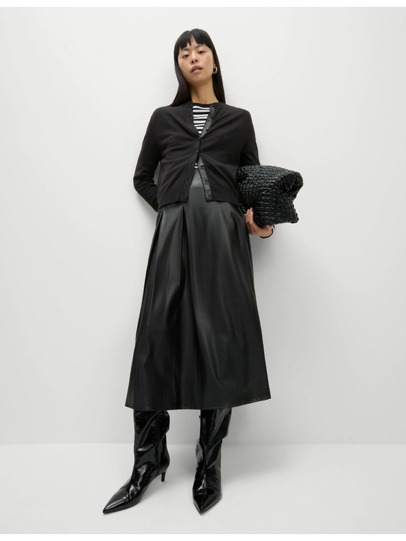 Marks & Spencer Marks & Spencer жилетка с кръгло деколте и копчета отпред черна