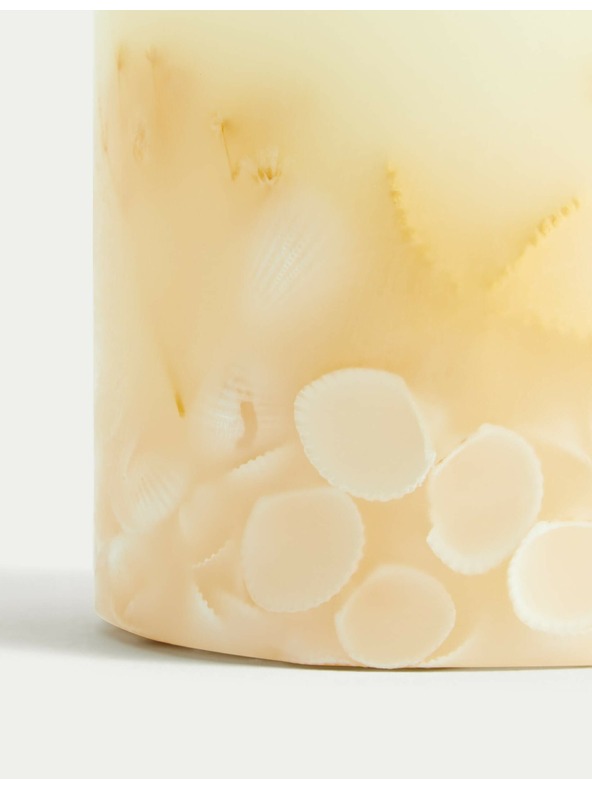 Marks & Spencer Ароматна свещ "Морски мидички" Marks & Spencer многоцветна