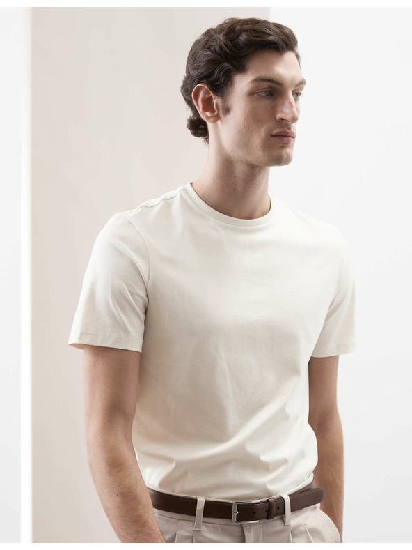 Marks & Spencer Тениска от премиум памук, тесен модел Marks & Spencer в цвят крем