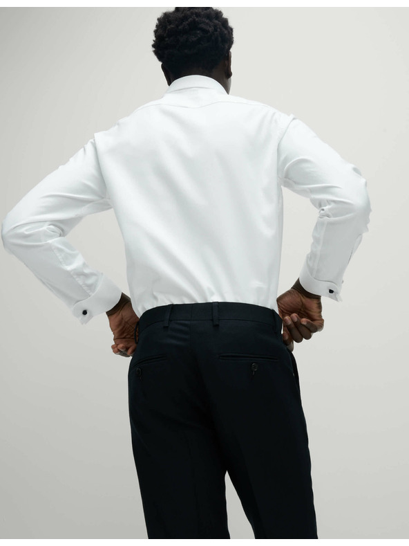 Marks & Spencer Леко вталена риза от луксозен памук с двойни маншети Marks & Spencer бяло