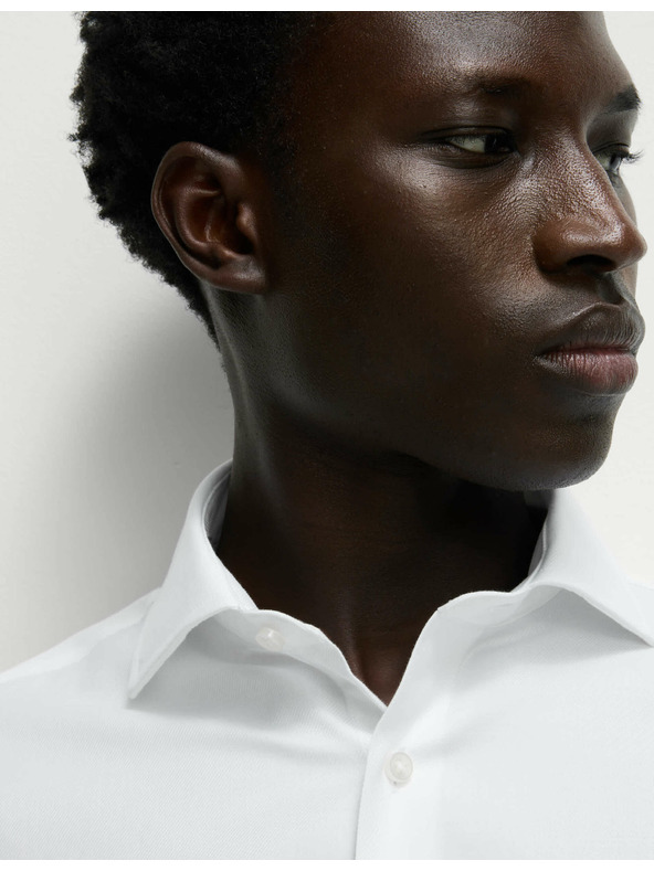 Marks & Spencer Леко вталена риза от луксозен памук с двойни маншети Marks & Spencer бяло