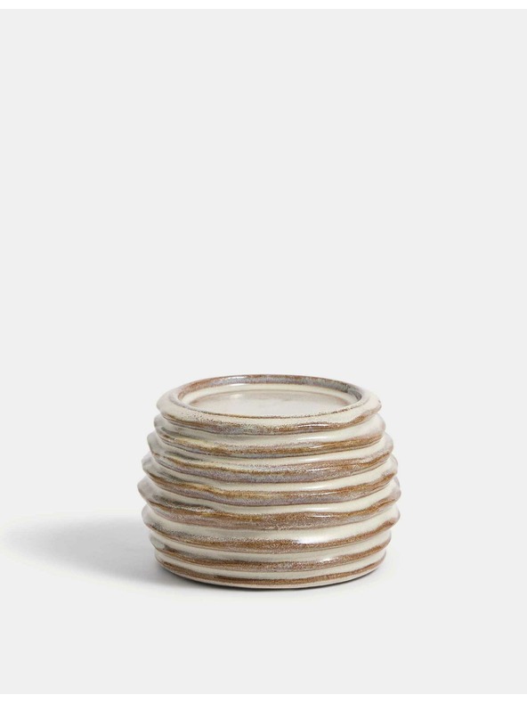 Marks & Spencer Ребрест керамичен свещник Marks & Spencer сметанова