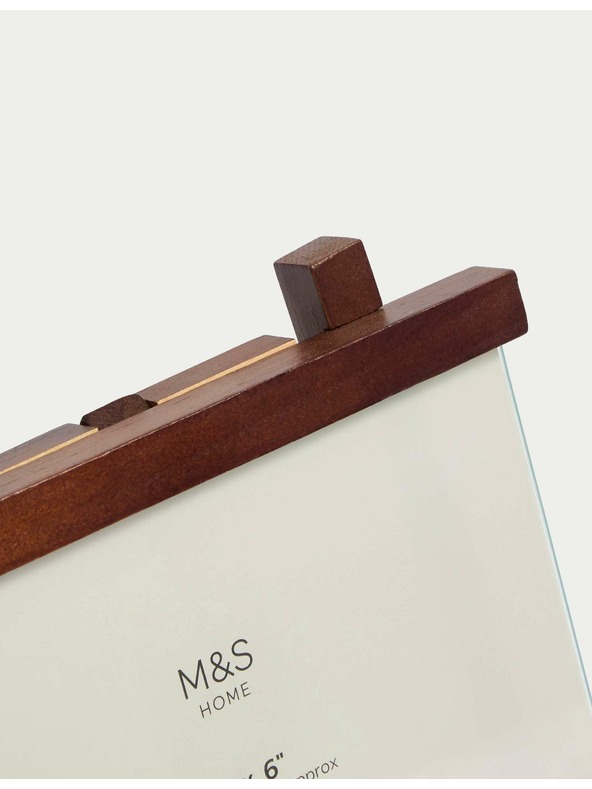 Marks & Spencer Дървена права фото рамка, 10 × 15 см Marks & Spencer бежова