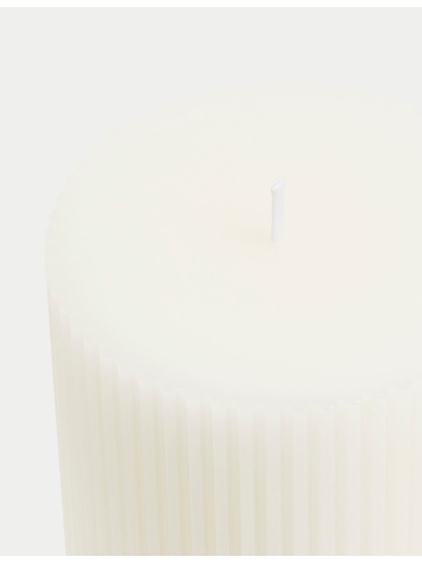 Marks & Spencer Релефна стълбова свещ Marks & Spencer бяла