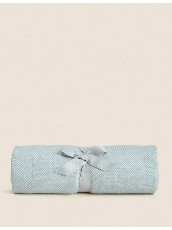 Marks & Spencer Плед с рибен скелет десен Marks & Spencer синя