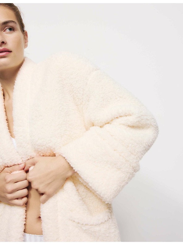 Marks & Spencer Запакован кардиган от изкуствена кожа с мече Marks & Spencer кремав