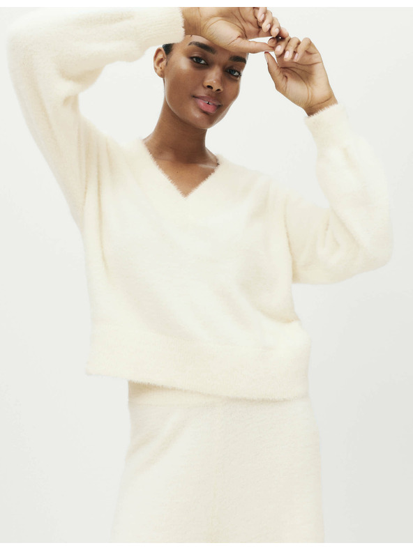 Marks & Spencer Мек плетен пухен топ с V-образно деколте Marks & Spencer cremav