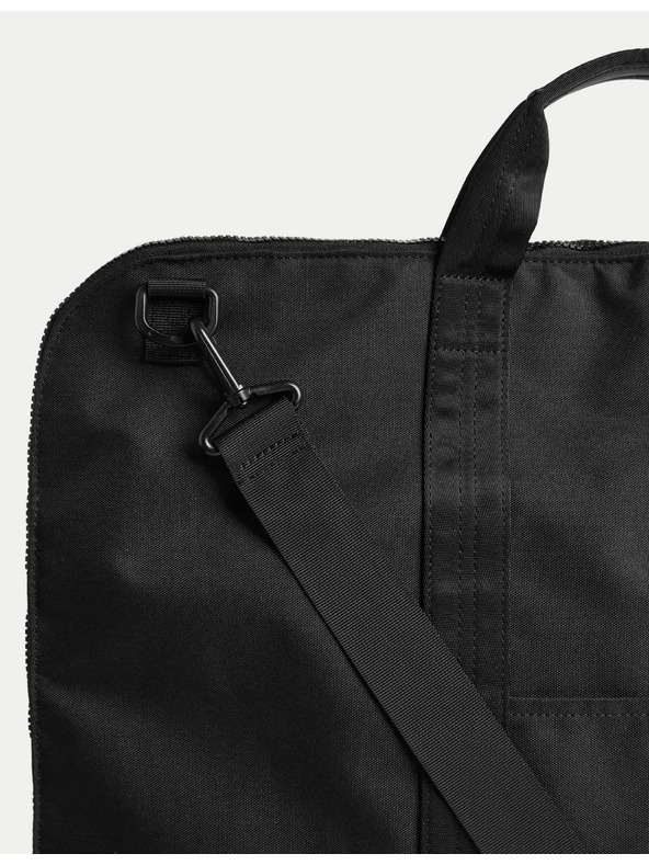 Marks & Spencer Чанта за костюм с Pro-Tect™ технология Marks & Spencer черна