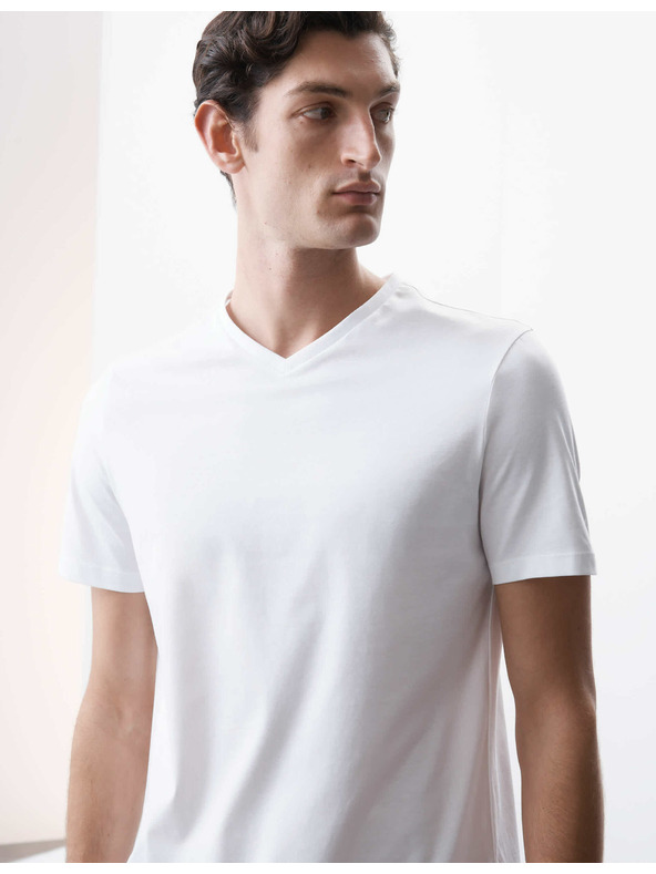 Marks & Spencer Тениска с V-образно деколте от чист Supima® памук Marks & Spencer бяла