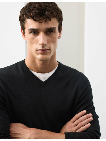 Marks & Spencer Суитшърт с V-образно деколте от чиста извънредно фина вълна мерино Marks & Spencer черна