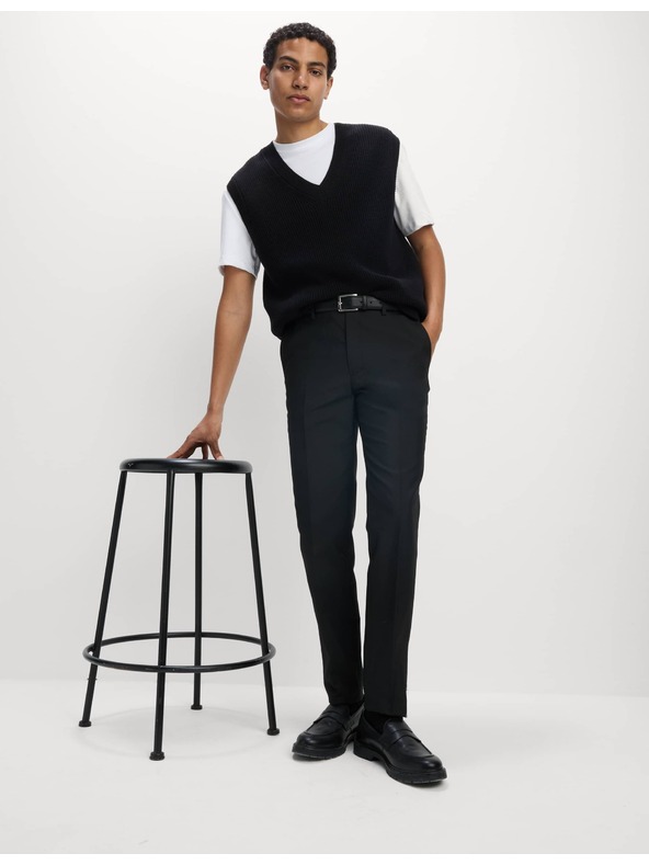 Marks & Spencer Тесни панталони с една гънка Marks & Spencer черен