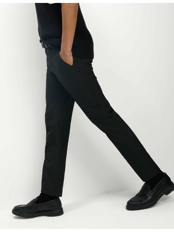 Marks & Spencer Тесни панталони с една гънка Marks & Spencer черен