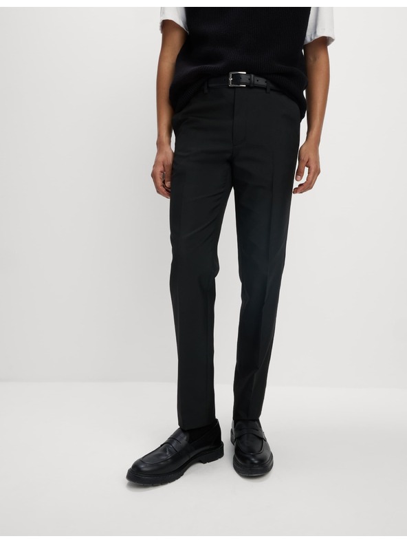 Marks & Spencer Тесни панталони с една гънка Marks & Spencer черен